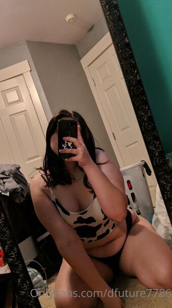 dfuture7786 Nakenläckor OnlyFans Foto 11