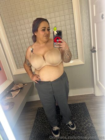 disneybubbles Nakenläckor OnlyFans Foto 16