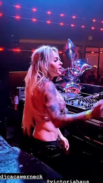 DJ Caca Werneck Nakenläckor OnlyFans Foto 67