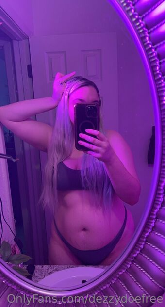 doedezzy Nakenläckor OnlyFans Foto 23