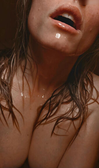 dopamicortex Nakenläckor OnlyFans Foto 5