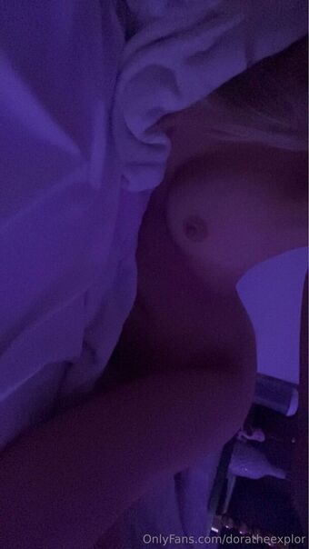 doratheexplor Nakenläckor OnlyFans Foto 4
