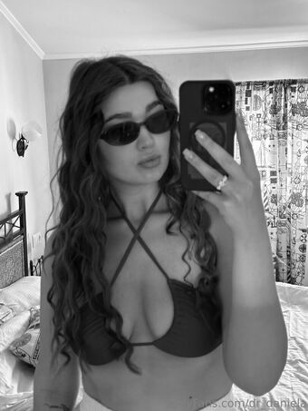 dr_daniela Nakenläckor OnlyFans Foto 51