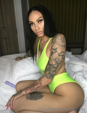 dreamty Nakenläckor OnlyFans Foto 16