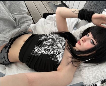 Drowsylio Nakenläckor OnlyFans Foto 35