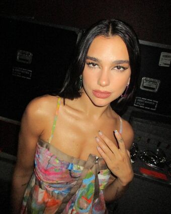 Dua-lipa