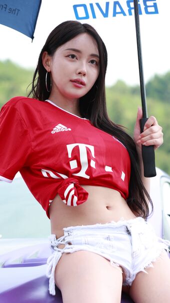 e.l.2.a Nakenläckor OnlyFans Foto 6