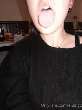 e_sing2 Nakenläckor OnlyFans Foto 8