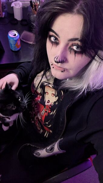 Easygoinggoth Nakenläckor OnlyFans Foto 30