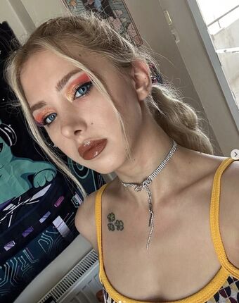 Ecem Hotoğlu Nakenläckor OnlyFans Foto 8