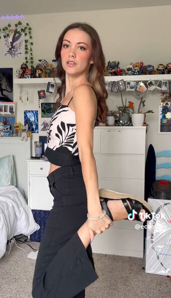 Echochlo Nakenläckor OnlyFans Foto 65