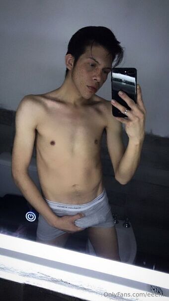 eeerik Nakenläckor OnlyFans Foto 22