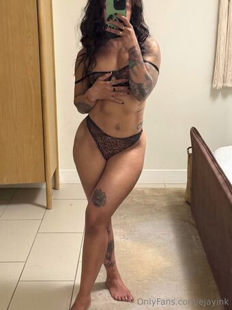 Ejayink Nakenläckor OnlyFans Foto 16