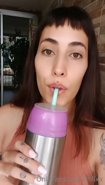 elfixx Nakenläckor OnlyFans Foto 6