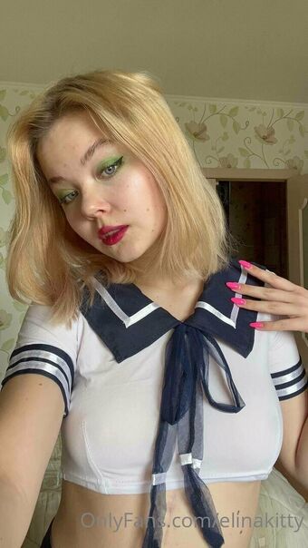 elinakitty Nakenläckor OnlyFans Foto 17