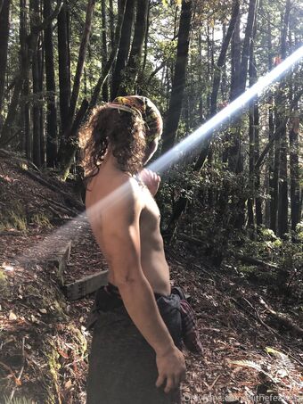 elithefearless Nakenläckor OnlyFans Foto 17