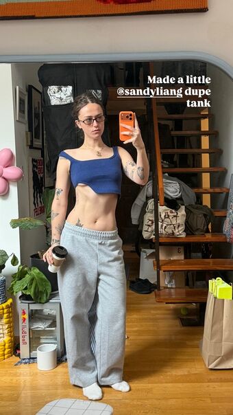 ellaemhoff Nakenläckor OnlyFans Foto 18