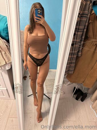 ellamom Nakenläckor OnlyFans Foto 31