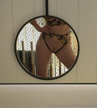 ellatheginger Nakenläckor OnlyFans Foto 11