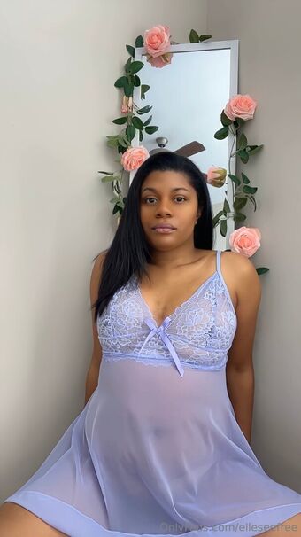 ellesee Nakenläckor OnlyFans Foto 18