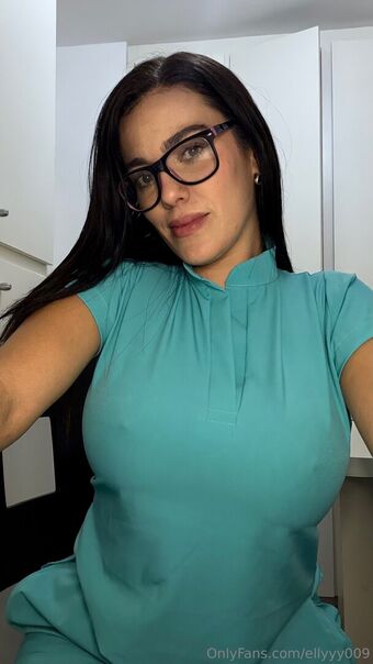 ellyyy009 Nakenläckor OnlyFans Foto 22