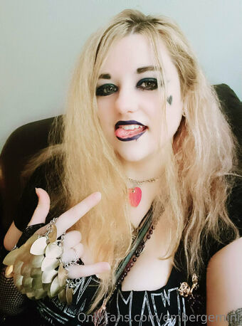embergemini Nakenläckor OnlyFans Foto 24