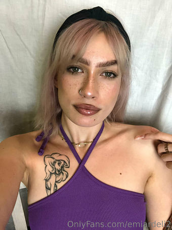 emiardeli2 Nakenläckor OnlyFans Foto 4
