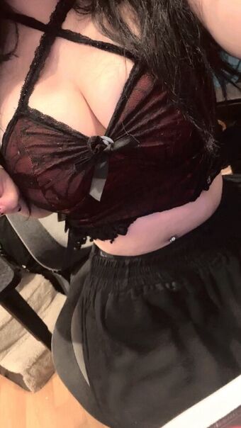 emily_g0th