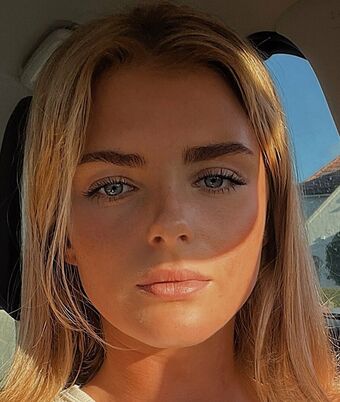 Emily Pool Nakenläckor OnlyFans Foto 8