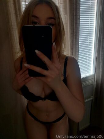 emjo06 Nakenläckor OnlyFans Foto 2