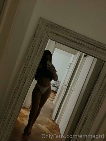 emmagrd Nakenläckor OnlyFans Foto 1