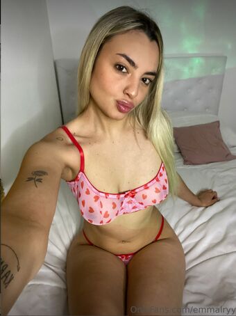 emmalryy Nakenläckor OnlyFans Foto 35