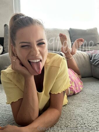 emmeback Nakenläckor OnlyFans Foto 38
