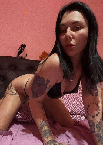 emmmas Nakenläckor OnlyFans Foto 46