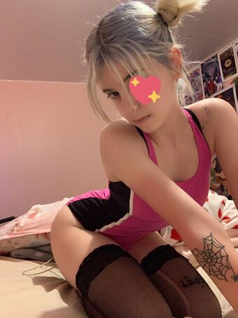 emoassyrian Nakenläckor OnlyFans Foto 18