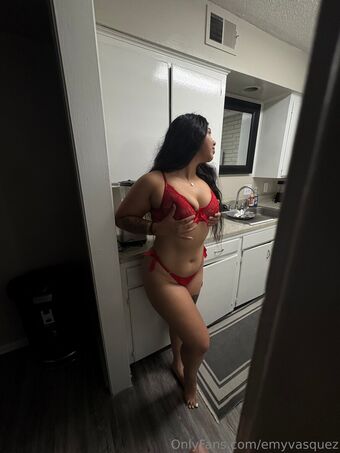 emyvasquez Nakenläckor OnlyFans Foto 14
