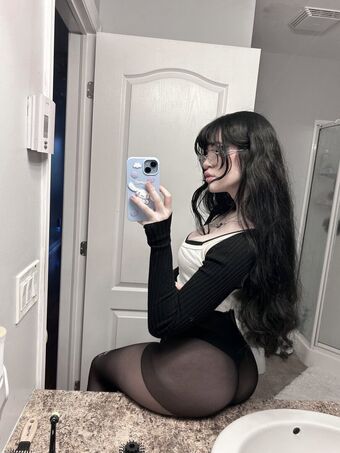 enderlily Nakenläckor OnlyFans Foto 6