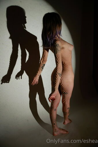 eshea Nakenläckor OnlyFans Foto 14