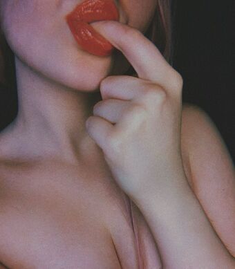 Eva Moon Nakenläckor OnlyFans Foto 4