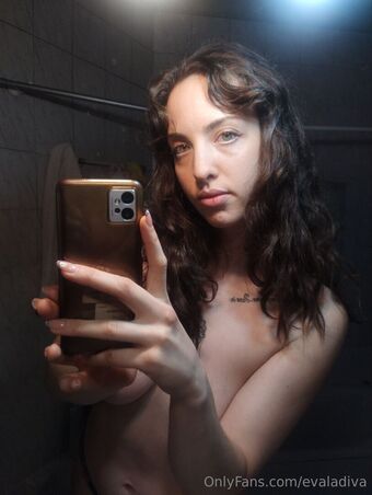 evaladiva Nakenläckor OnlyFans Foto 13