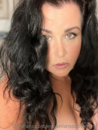evparrish Nakenläckor OnlyFans Foto 19