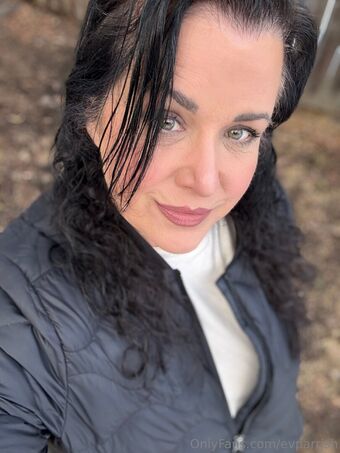 evparrish Nakenläckor OnlyFans Foto 21