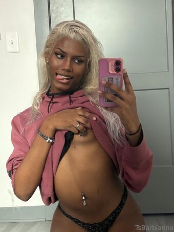 explicitlyarmani Nakenläckor OnlyFans Foto 11