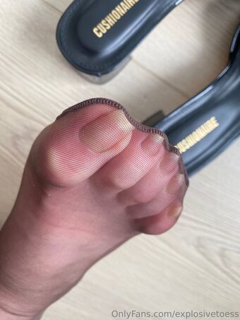 explosivetoess Nakenläckor OnlyFans Foto 33