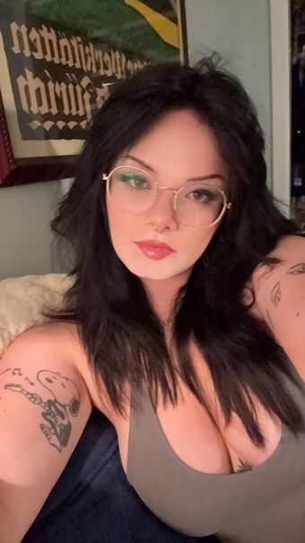 Extragal Nakenläckor OnlyFans Foto 21