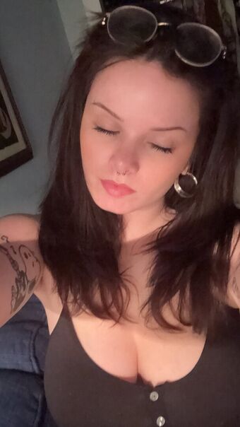 Extragal Nakenläckor OnlyFans Foto 25