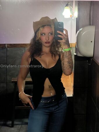 extraroxy Nakenläckor OnlyFans Foto 87