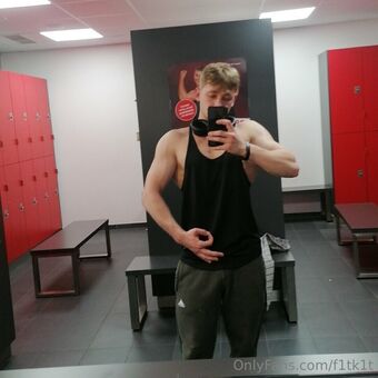 f1tk1t Nakenläckor OnlyFans Foto 12