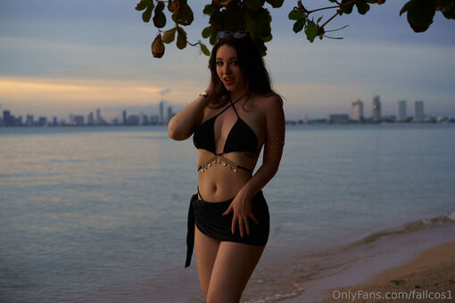 FallCosplay Nakenläckor OnlyFans Foto 158