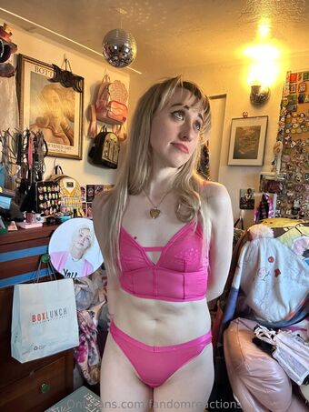 Fandomreactions Nakenläckor OnlyFans Foto 193